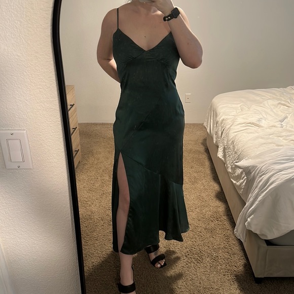 Apricot Lane emerald green satin dress - Picture 3 of 3